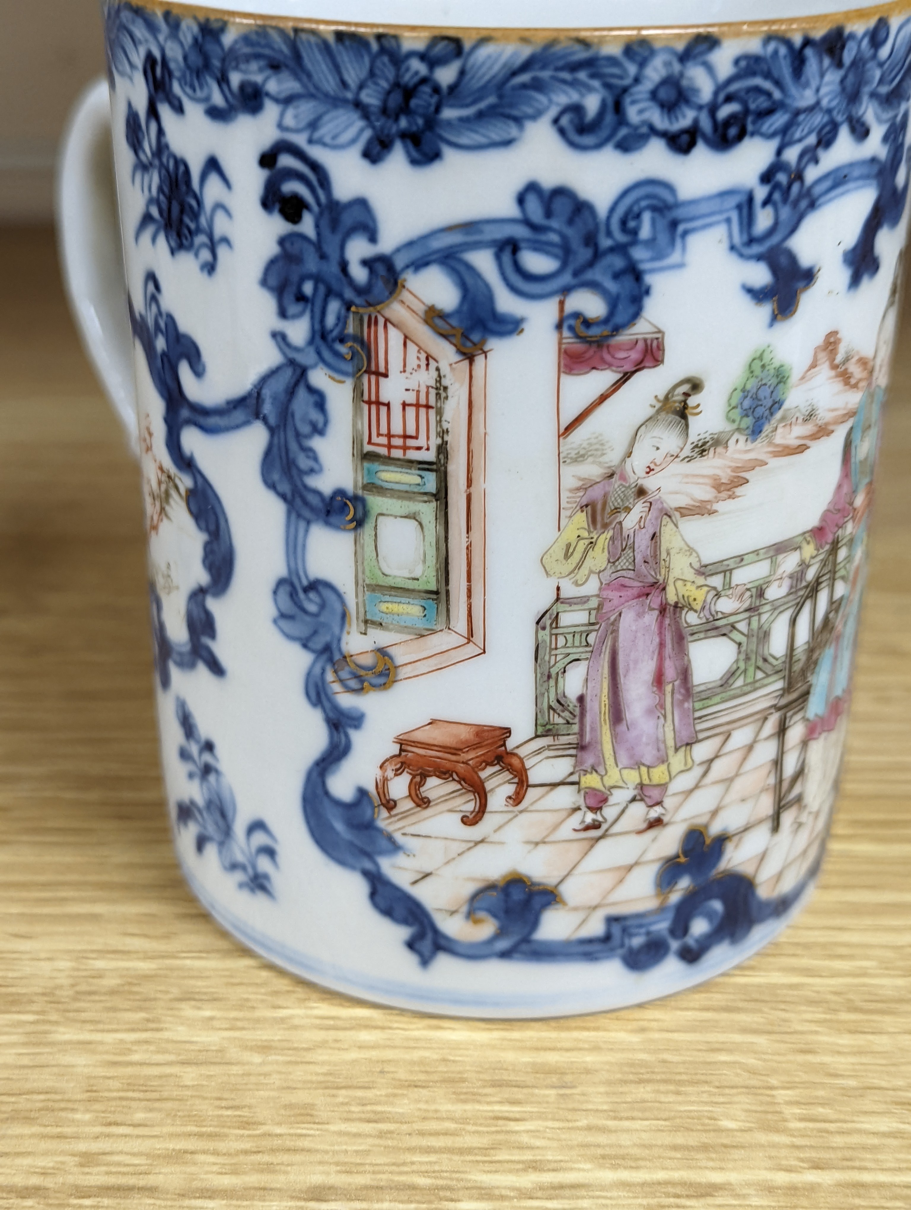 A Chinese export famille rose mug, Qianlong period, H. 11.5cm